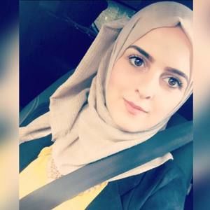 Meet your Posher, Mona